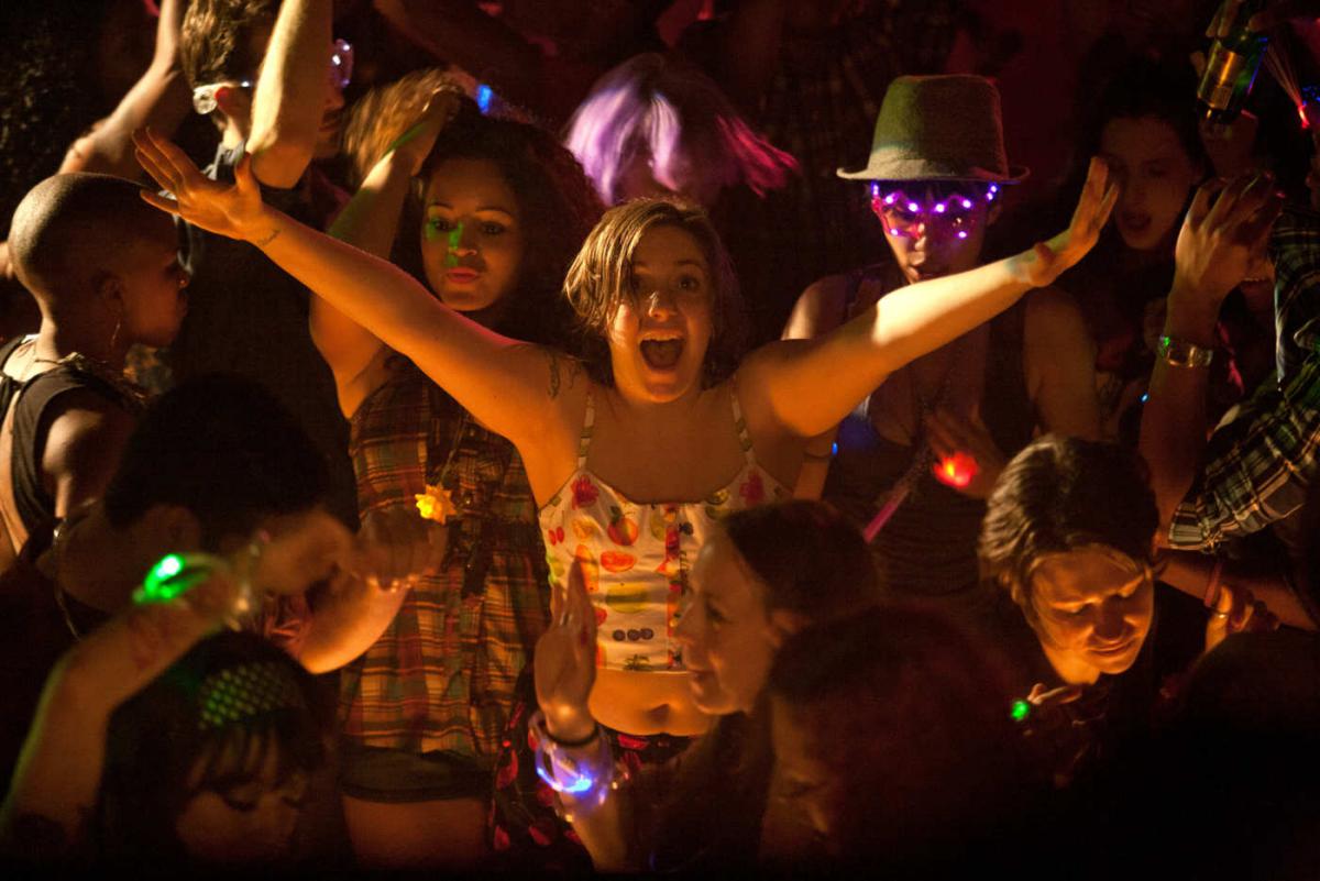 (4) Girls (Lena Dunham, 2012-2017) (4) Girls (Lena Dunham, 2012-2017)