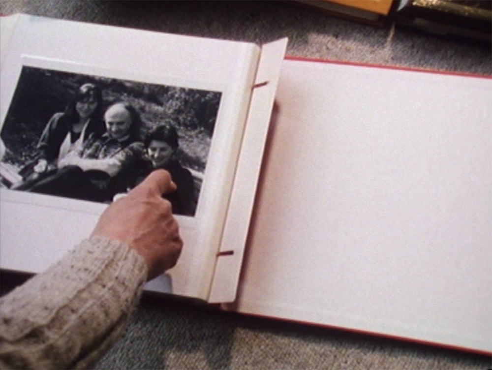 Histoire de ma vie racontée par mes photographies (Boris Lehman, 2002) Histoire de ma vie racontée par mes photographies (Boris Lehman, 2002)