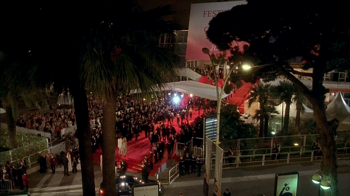 Cannes festival in Femme Fatale (Brian De Palma, 2002) Cannes festival in Femme Fatale (Brian De Palma, 2002)