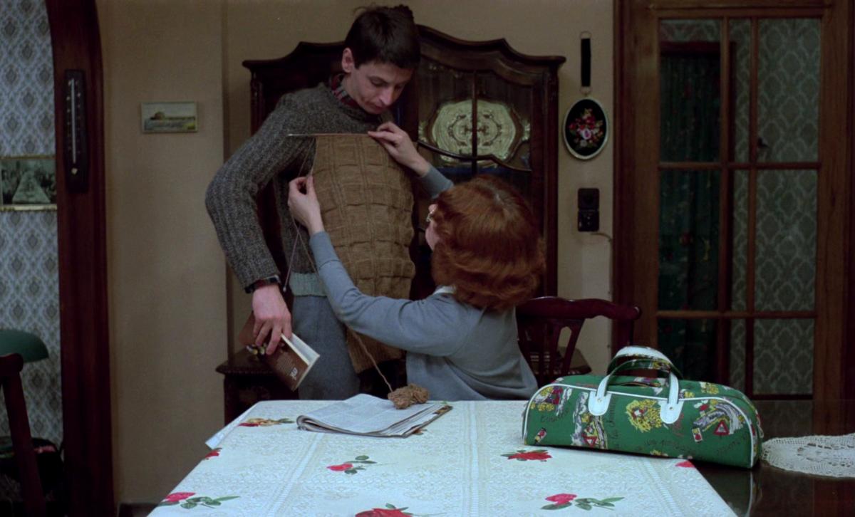 (1) Jeanne Dielman, 23, quai du Commerce, 1080 Bruxelles (Chantal Akerman, 1975) (1) Jeanne Dielman, 23, quai du Commerce, 1080 Bruxelles (Chantal Akerman, 1975)