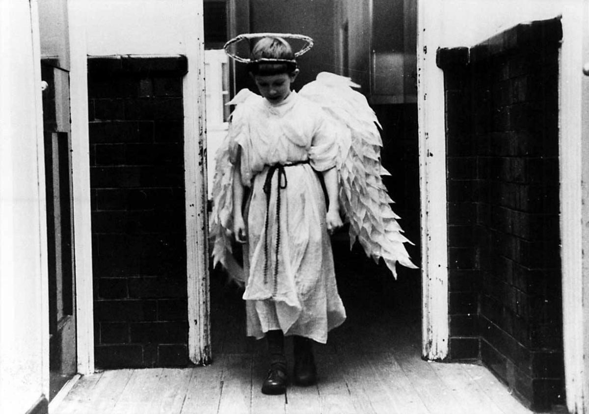 The Terence Davies Trilogy (Terence Davis, 1976-1983) The Terence Davies Trilogy (Terence Davis, 1976-1983)