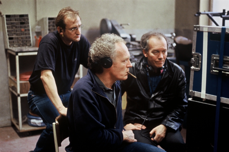 (3) Photo de tournage Le fils (Jean-Pierre Dardenne & Luc Dardenne, 2002) (3) Photo de tournage Le fils (Jean-Pierre Dardenne & Luc Dardenne, 2002)