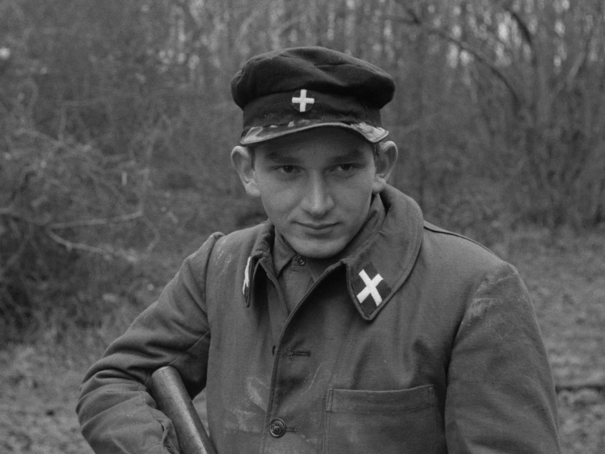 (3) Jean-Louis Comolli in Les carabiniers (Jean-Luc Godard, 1963) (3) Jean-Louis Comolli in Les carabiniers (Jean-Luc Godard, 1963)