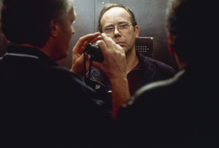 (1) Photo de tournage Le fils (Jean-Pierre Dardenne & Luc Dardenne, 2002) (1) Photo de tournage Le fils (Jean-Pierre Dardenne & Luc Dardenne, 2002)