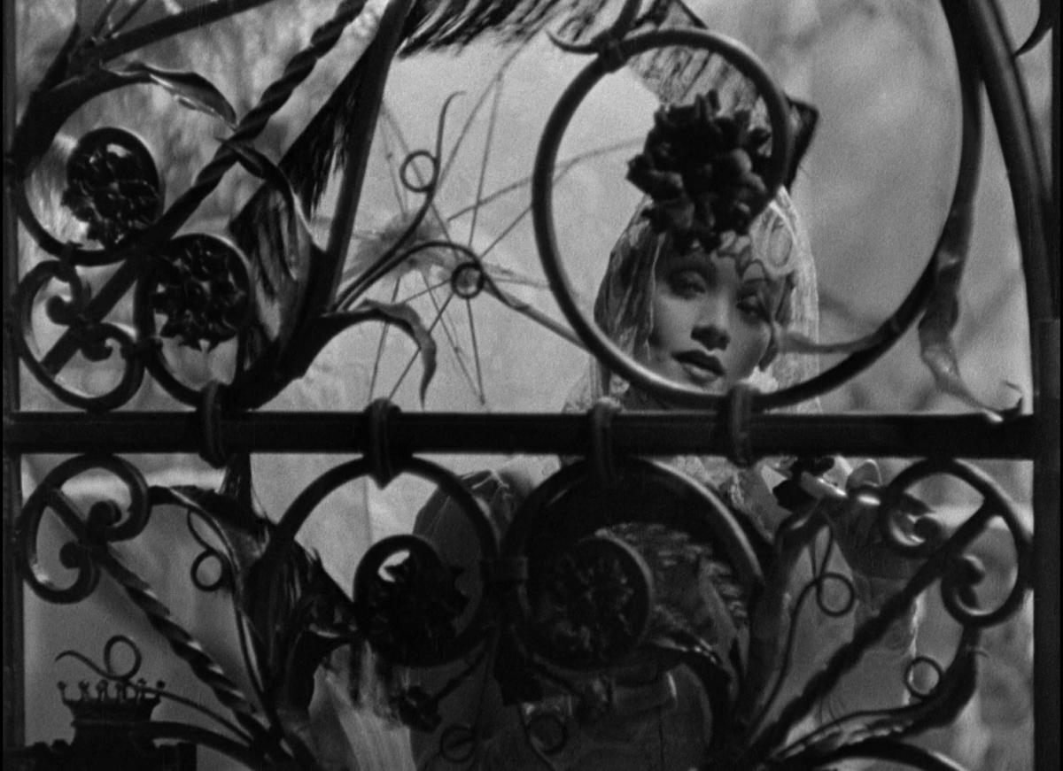 (8) The Devil Is a Woman (Josef von Sternberg, 1935) (8) The Devil Is a Woman (Josef von Sternberg, 1935)
