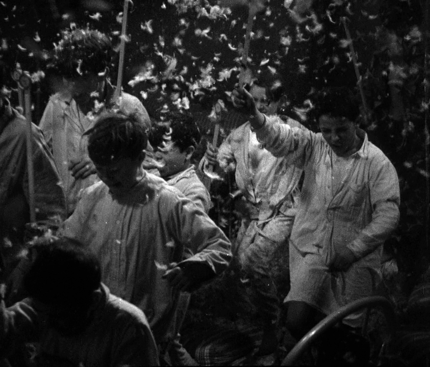 (1) Zéro de conduite: Jeunes diables au collège (Jean Vigo, 1933) (1) Zéro de conduite: Jeunes diables au collège (Jean Vigo, 1933)