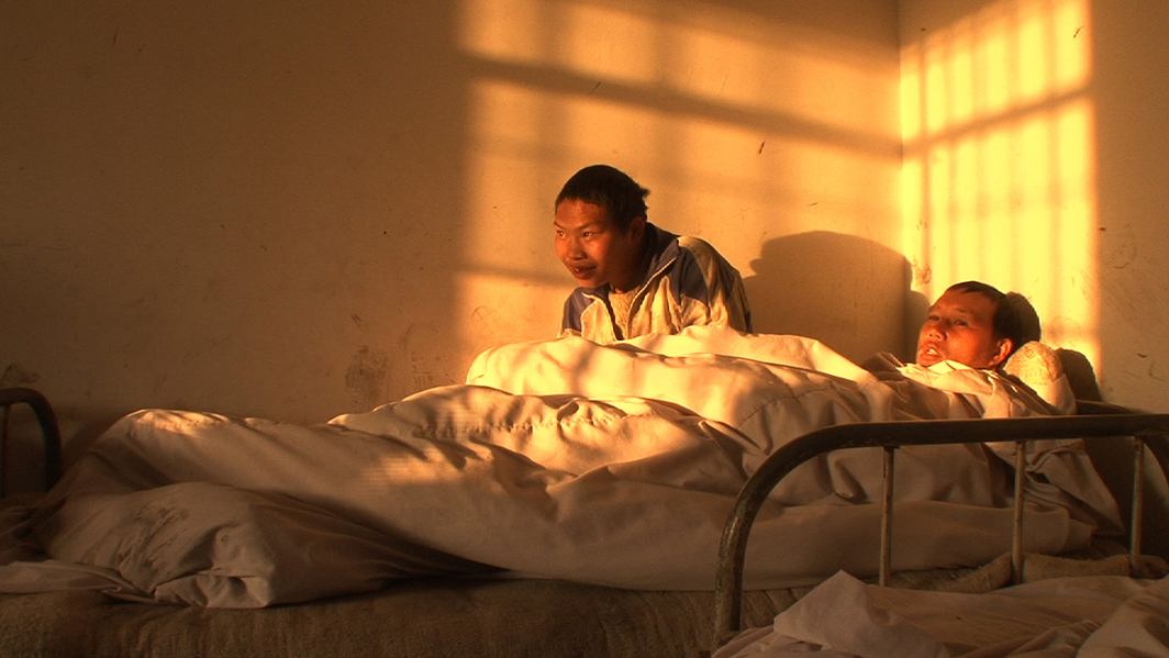 (1) Feng ai [’Til Madness Do Us Part] (Wang Bing, 2013)