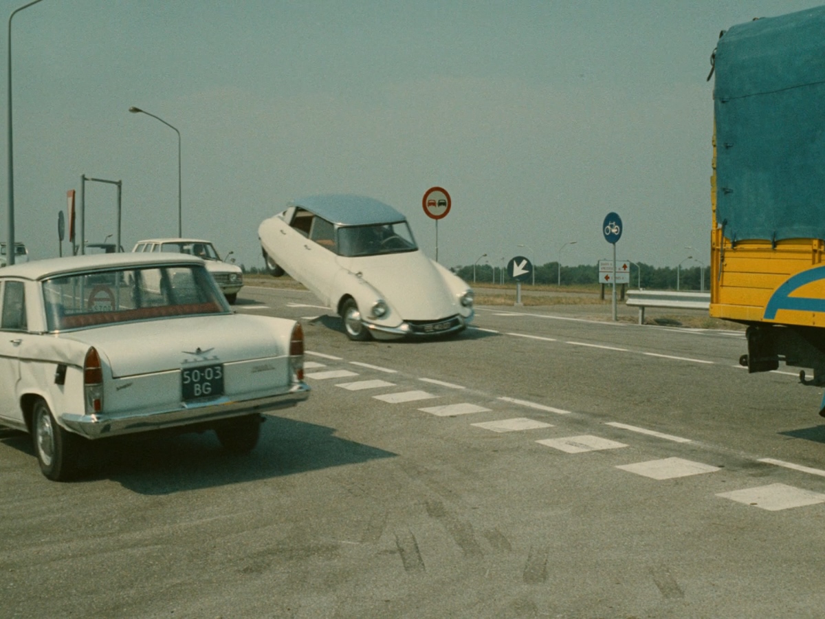 (1) Trafic (Jacques Tati, 1971)