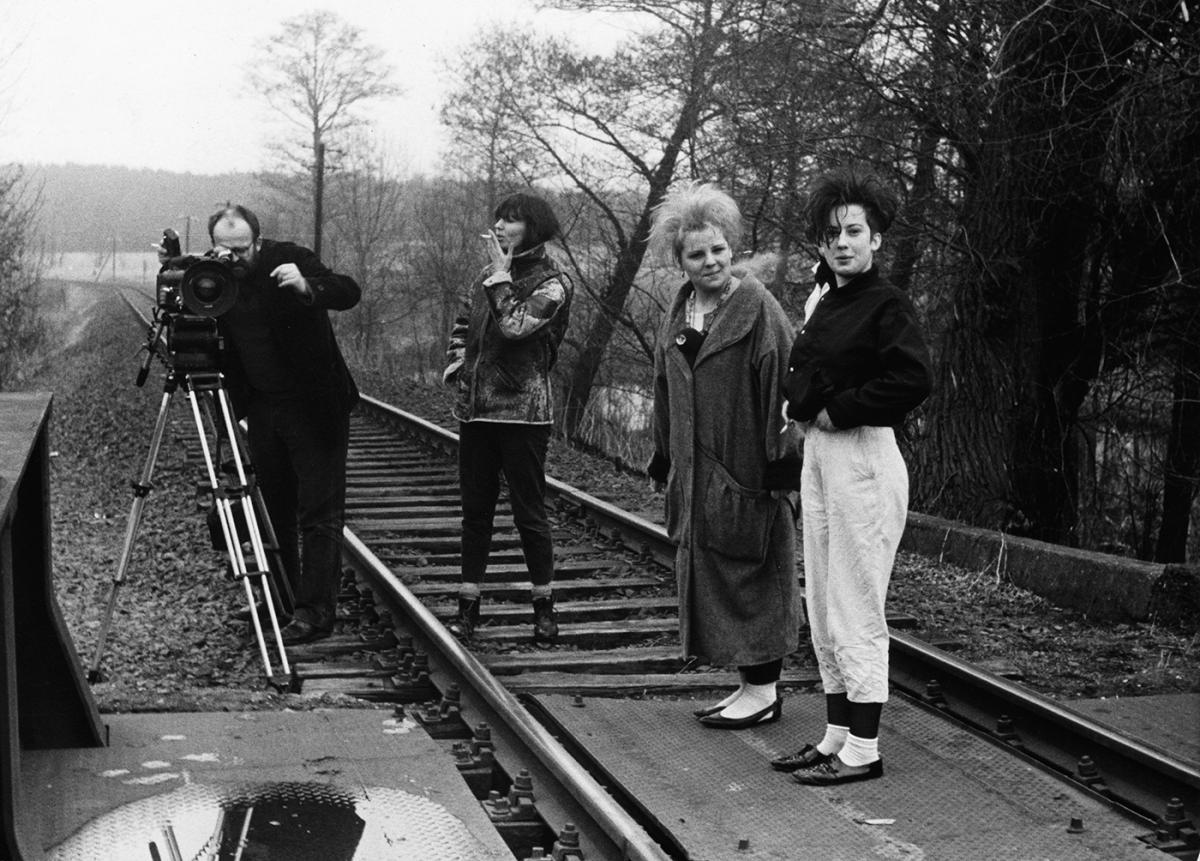 (4) Set photo of Winter Adé (Helke Misselwitz, 1988) ©Michael_Loewenberg (4) Set photo of Winter Adé (Helke Misselwitz, 1988) ©Michael_Loewenberg