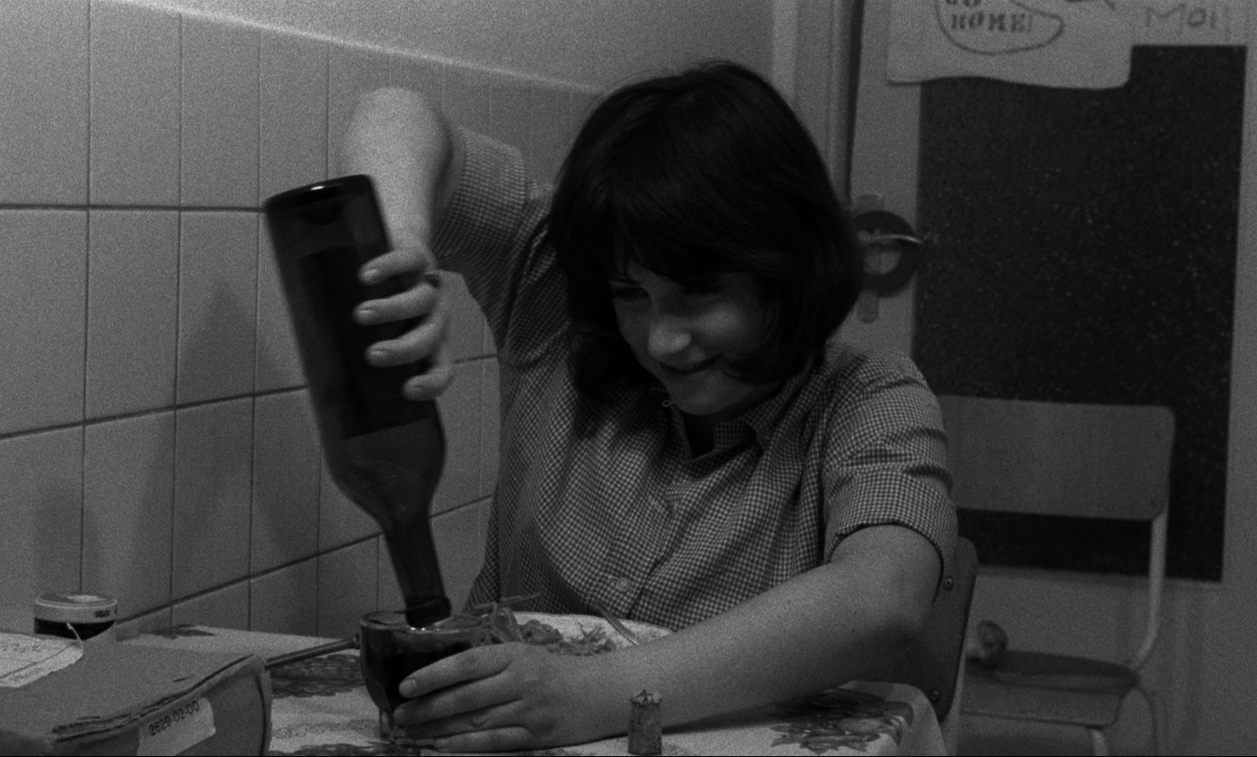 (1) Saute ma ville (Chantal Akerman, 1968)