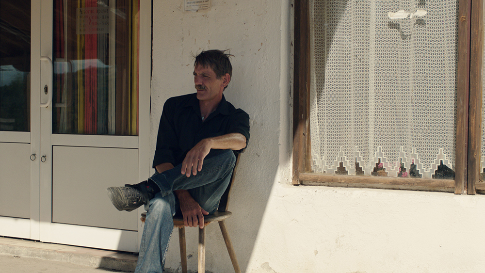 (2) Western (Valeska Grisebach, 2017) (2) Western (Valeska Grisebach, 2017)