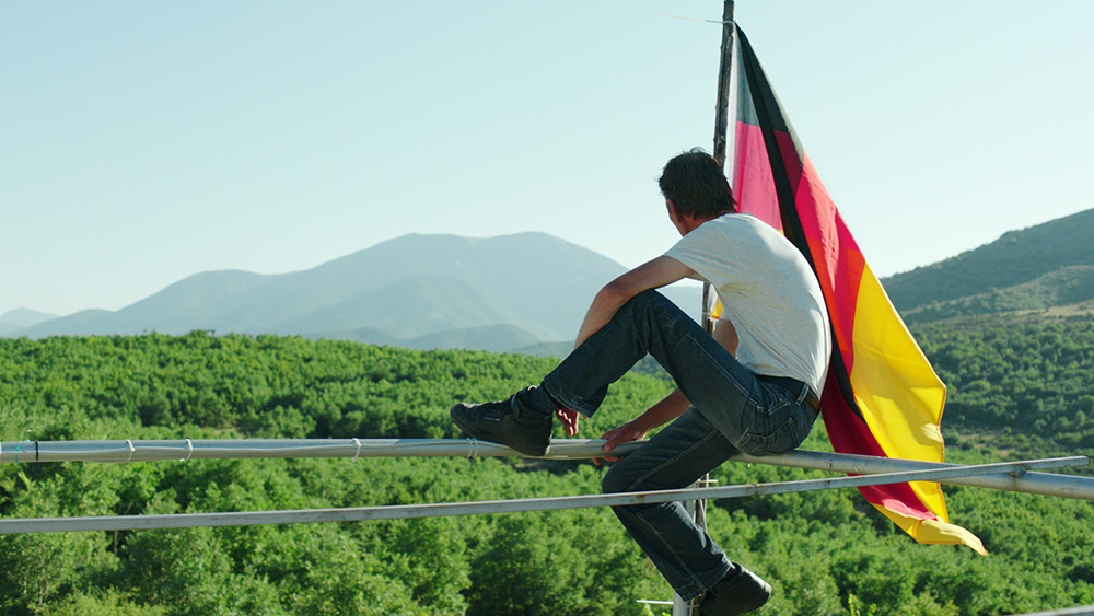 (3) Western (Valeska Grisebach, 2017) (3) Western (Valeska Grisebach, 2017)